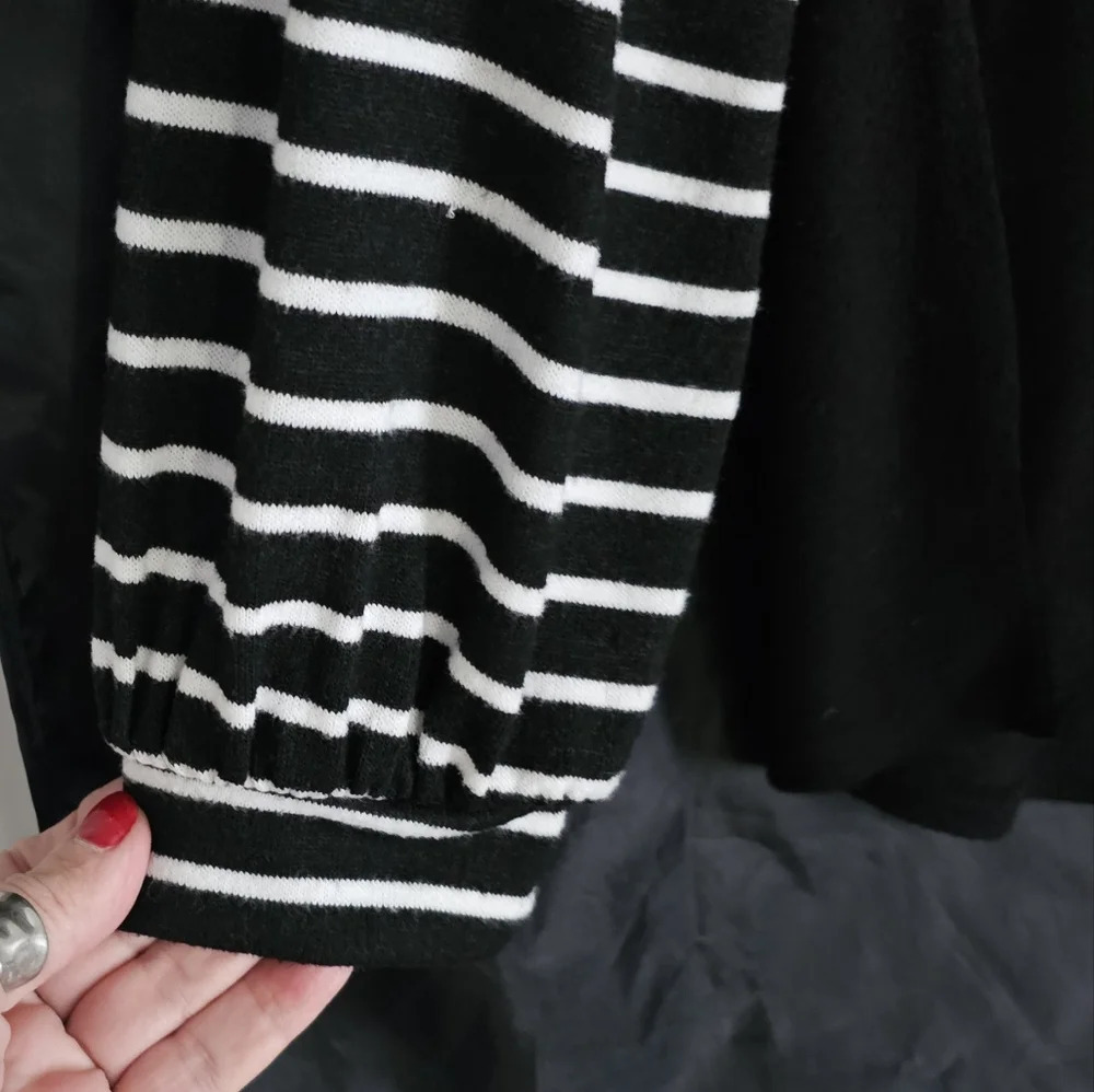 Maurices Color block Lightweight Sweater - Picture 4 of 7